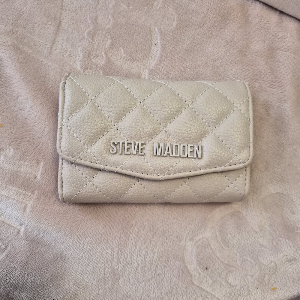 Steve Madden Cream Quilted Women's Wallet